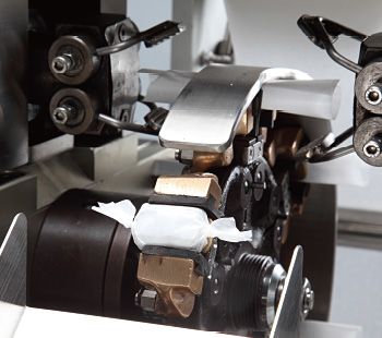 TWIST WRAPPING MACHINE
